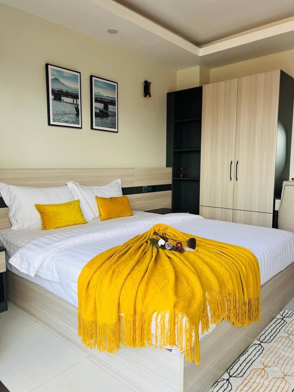 Twin Hotel Kampot Exteriör bild