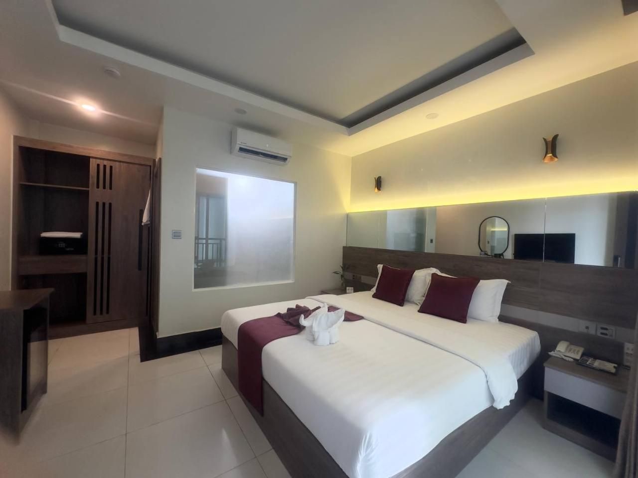 Twin Hotel Kampot Exteriör bild