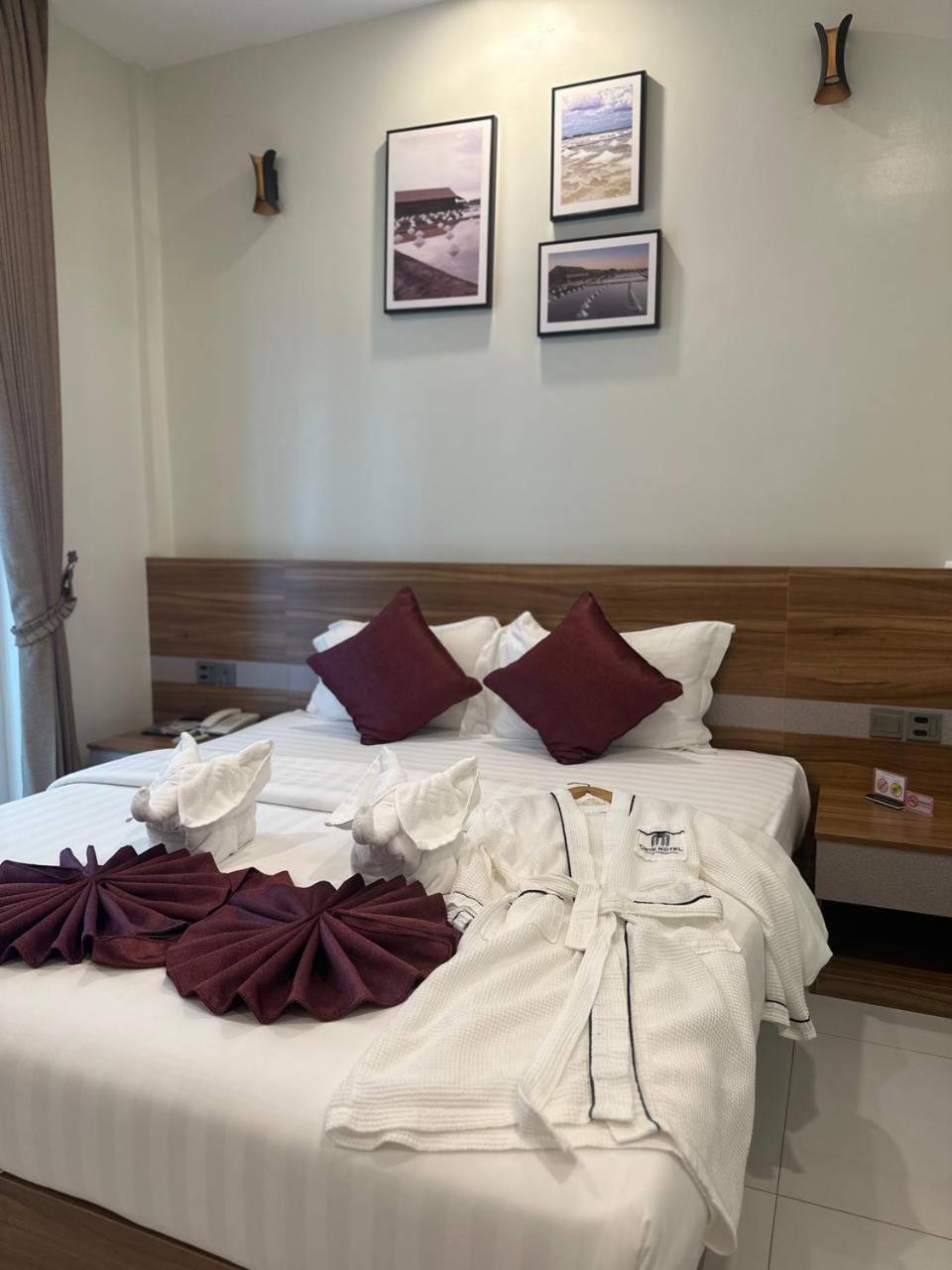 Twin Hotel Kampot Exteriör bild
